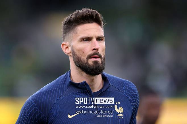 ▲ 지루는 프랑스 국가대표팀, 아스널, 첼시 등에서 활약한 스트라이커로 잘 알려져 있다.