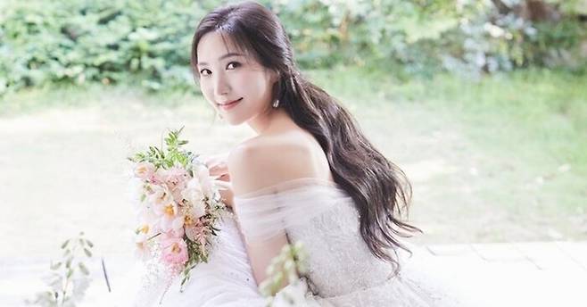 그룹 에이핑크 출신 홍유경. 홍유경 인스타그램 계정 캡처