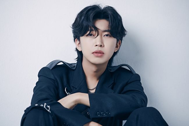 Singer Lim Young-woong will appear at the  ⁇ 2023 Asia Artist Awards IN THE PHILIPPINES.Lim Young-woong will attend the  ⁇ 2023 Asia Artist Awards IN THE PHILIPPINES ⁇  (2023 Asian Artist Awards, Philippines, hereinafter  ⁇ 2023 AAA ⁇ ), which will be held on December 14 (Thursday) at the Philippines Arena, giving a heavy sound and impression to fans around the world.Lim Young-woongs popularity remained strong this year, as he released his new digital single Do or Die (Do or Die) on the 9th and proved his unique presence at the top of the domestic charts at the same time.Lim Young-woong is stimulating his fans with a 180-degree reversal charm to visuals as well as spectacular performances through this new song. In addition, he continues to work hard in June by releasing his own song  ⁇   ⁇  sand grain  ⁇ .Lim Young-woong, an emotional artisan who believes and listens, especially attracted attention by exceeding 15 million views on November 11, which is the song of the regular 1st album IM HERO released in May last year.Lim Young-woong, who is proud of his fans popularity by sweeping the top of the music charts for each song he announces, is raising his expectation that the awards ceremony will be heated up with the stage that boasts the luxury vocals in  ⁇  2023 AAA  ⁇ .In addition, Lim Young-woong, who won four awards from the AAA stage of the year, Layla El Award, Hot Trend Award, and DCM popularity award in the last  ⁇  2022 AAA  ⁇ , attracts attention as to what honor he will receive in the  ⁇  2023 AAA  ⁇ .On the other hand, Lim Young-woong will meet with fans on October 27th in Seoul, starting with the national tour concert.Lim Young-woongs concert ticket is still in the process of selling out all seats as soon as it is opened.In  ⁇  2023 AAA  ⁇ , there are a lot of popular singers who are called with Lim Young-woong.New Jersey, New Jersey, New Jersey, New Jersey, New Jersey, New Jersey, New Jersey, New Jersey, New Jersey, New Jersey, New Jersey, New Jersey, New Jersey, YAOCHEN, STAYC, Kep1er, TEMPEST, Lapillus, Seventeen Boseoksoon, SB19, ONEUS, Kingdom, ATBO (Attibio), Lunate (LUN8), Horizon (HORI7ON) and AKMU (Akmu) were on the attending list.In addition, Kim Se-hoon, Kim Se-hoon, Kim Se-hoon, Kim Se-hoon, Kim Se-hoon, Kim Se-hoon, SAKAGUCHI KENTARO (KENTARO SAKAGUCHI) will be attending  ⁇ 2023 AAA to shine. ⁇  2023 AAA  ⁇ , hosted by Star News and co-hosted by Asia Artist Awards Organizing Committee, TONZ Entertainment and PULP Live World, will be held on December 14 (Thurs.) Philippine  ⁇  Philippines Arena  ⁇ , Jang Won Young, Kang Daniel and Seong Han Bin will meet MC.The Asia Artist Awards, which was held for the first time in 2016, is the first integrated awards ceremony in Korea to unify actors and singers. It has attracted a great deal of attention from global stars who are explosively popular beyond Korea.The 2023 Asia Artist Awards IN THE PHILIPPINES will be held on December 14 (Thursday) at the Philippine  ⁇  Philippine Arena, where movie, drama and K-POP stars can meet in one place.Fish music provided.