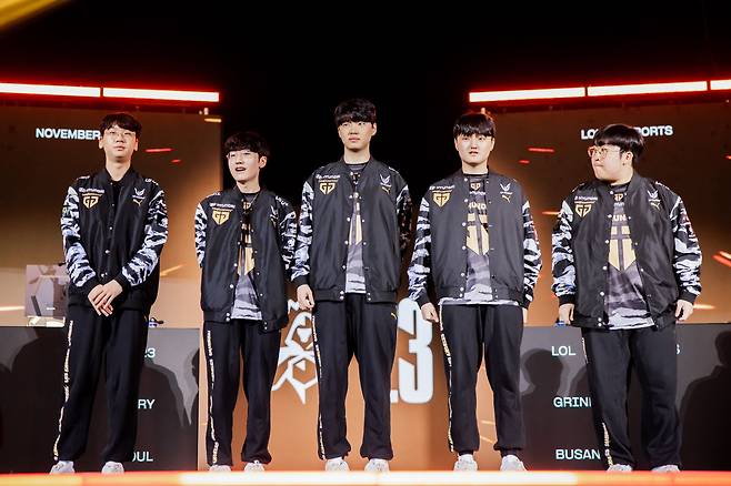 한국 리그오브레전드 리그 LCK 소속 젠지는 올해 월드 챔피언십의 가장 강력한 우승 후보다. 현대차는 최근 젠지와의 후원 계약을 밝혔다. 선수 유니폼의 오른쪽 가슴 부위에 현대차 로고가 들어가 있다./라이엇게임즈 제공