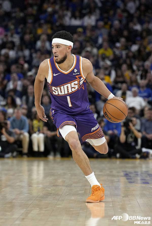 데빈 부커는 이날 경기에서 복귀한다. 사진=ⓒAFPBBNews = News1