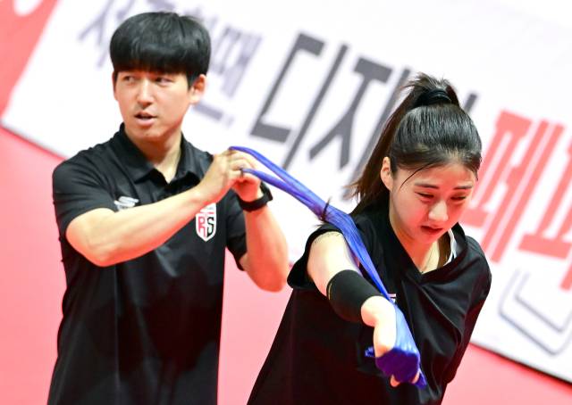 훈련하며 구슬땀을 흘리는 박혜민 / KOVO(한국배구연맹)