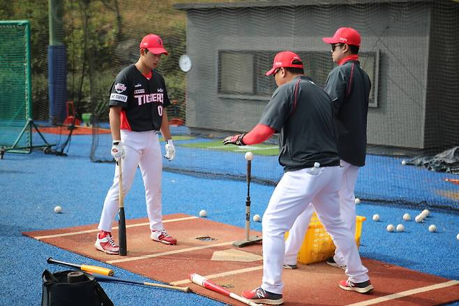 ▲ KIA 코칭스태프는 정해원의 잠재력을 높게 평가하며 관심을 드러내고 있다 ⓒKIA타이거즈