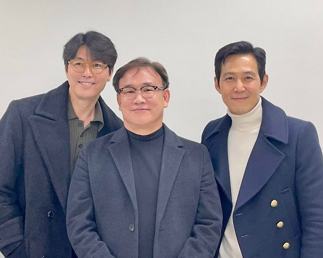 정우성(왼쪽부터), 김성수 감독, 이정재. 사진제공=이정재 SNS