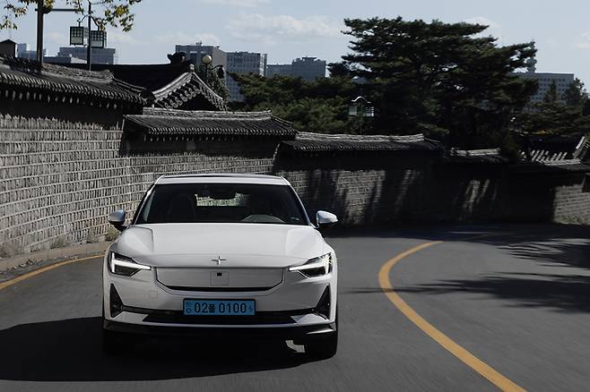 폴스타 2. 폴스타