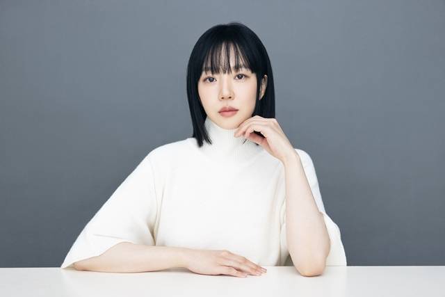 임수정은 이동욱과 호흡에 관해 "정말 잘 맞았다. 다음에 또 만나고 싶을 정도였다"고 두터운 믿음을 보였다. /롯데엔터테인먼트