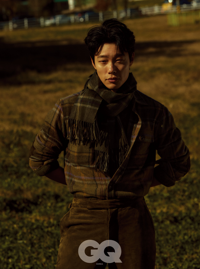 Ryu Jun-yeol showed off his deadly masculinity with a dynamic look in the cold season.Ryu Jun-yeols pictorial was released in the December issue of GQ KOREA.In the public picture, Ryu Jun-yeol completed the winter styling with a rough and relaxed feeling in the background of the equestrian court.I stared at the camera with a gentle smile while matching a scarf to warm velvet pants, and it was deeply fashionable with a running motion.In addition, Ryu Jun-yeol naturally created a different atmosphere, such as covering the sunshine in winter with a jacket or putting a snowy look on it.Especially, he was able to maximize his emotions by wearing a coat with a boyish look and a horse and a pose.In a subsequent interview, Ryu Jun-yeol revealed his thoughts as a writer who recently held a photo exhibition. When asked about what he wanted to talk about in the photo exhibition, Ryu Jun-yeol said, I think I will eventually tell my story.I also thought about how people change and change. I do not think I can change or stop these changes, so it seems important how I feel and how I feel. It is worth it. Ryu Jun-yeol is an actor who continues his activities as an actor as well as an artist.Expectations are rising as the movie Exoplanet +, which is about to be released in January, will take on the role of  ⁇   ⁇   ⁇   ⁇   ⁇   ⁇   ⁇   ⁇  and meet the audience with the action of not buying the body.