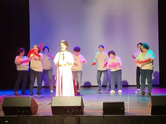 설거지 시간이 가장 즐겁다는 출연자.