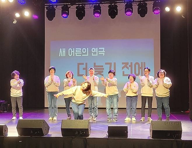 이들의 진솔한 이야기가 모든 세대를 웃고 울렸다.