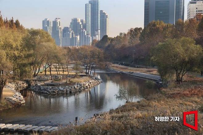 서초구 양재동 영동1교 부근 양재천. 사진=허영한 기자 younghan@