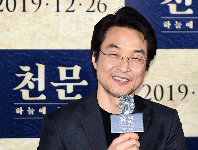 배우 한석규가 2024년 MBC 최고의 기대작으로 손꼽히는 ‘이토록 친밀한 배신자(가제)’ 출연을 전격 확정했다. 한국일보 자료사진