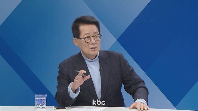 ▲KBC여의도초대석에 출연한 박지원 전 국가정보원장