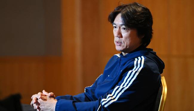 홍명보 울산 현대 감독이 지난달 25일 인천 중구 운서동 그랜드하얏트 인천에서 인터뷰에 응하고 있다. 백동현 기자