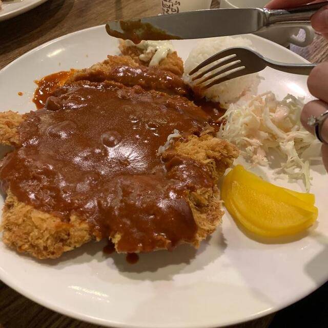 A씨가 먹은 기본 돈가스. 온라인 커뮤니티