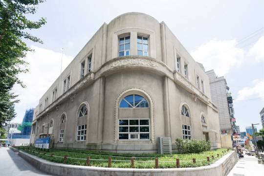 부산근현대역사관 건물 전경. 과거 한국은행 부산본부 건물로 쓰였다. 부산시청 제공
