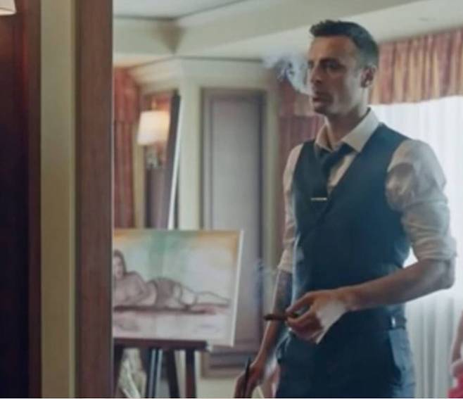 2018년 불가리아의 마피아를 다룬 영화 ‘Revolution X’에 출연한 베르바토프. (영화 캡처)