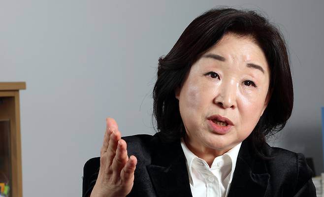 심상정 정의당 의원이 지난 3일 국회 의원회관에서 한겨레와 인터뷰하고 있다. 이정용 선임기자