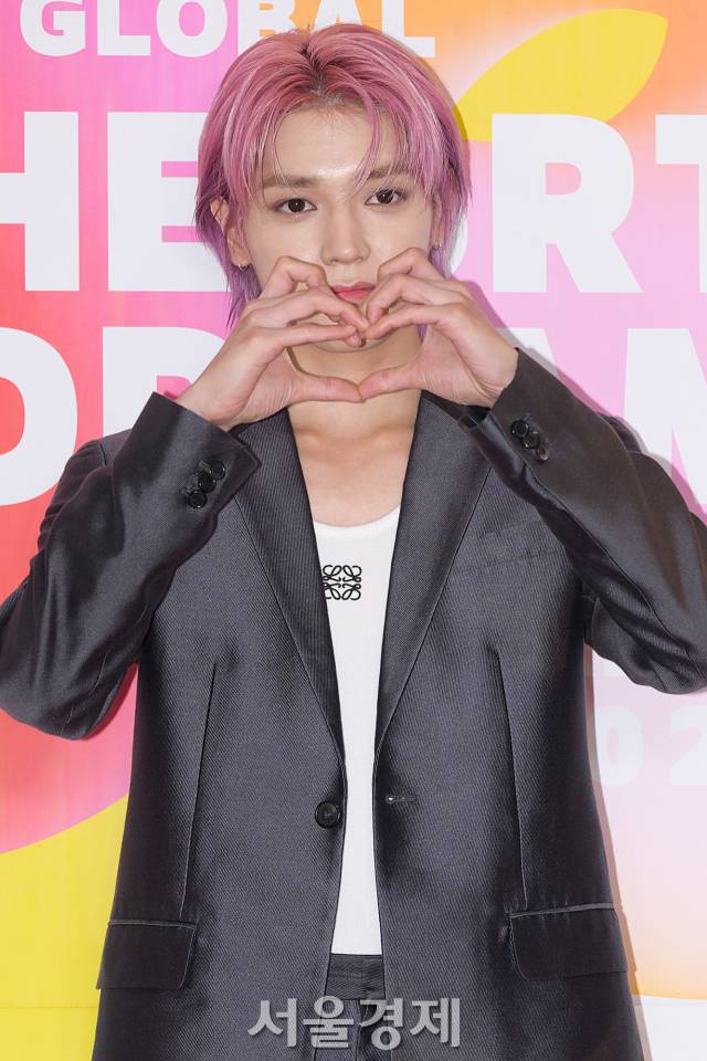 춤신춤왕 태용은 하트도 잘해