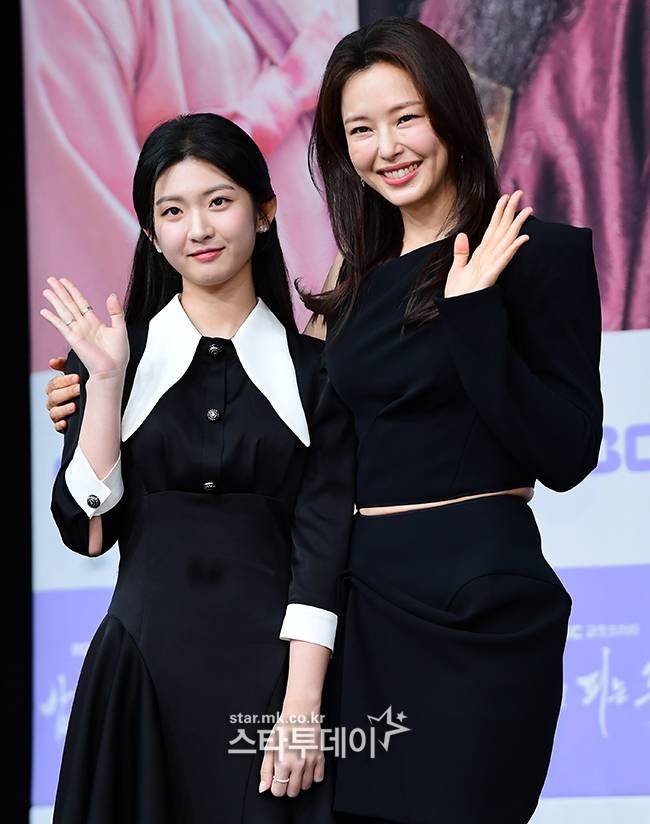 배우 박세현(왼쪽)과 이하늬. <강영국 기자>