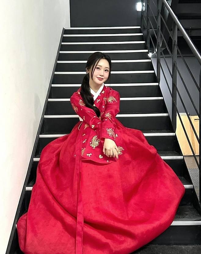 사진: 홍지윤 인스타그램