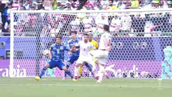 모리타 히데사마 팔에 맞은 공. PK가 선언되지 않았다. ⓒtvN