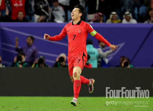 사진=게티이미지. 황희찬이 얻어낸 프리킥으로 역전골을 터뜨린 손흥민