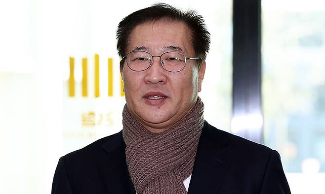 윤석열 정부 두 번째 법무부 장관에 지명된 박성재 후보자가 지난 1월 25일 서초구 서울고등검찰청에 마련된 인사청문회준비단 사무실로 출근하며 취재진 질문에 답하고 있다. 연합뉴스