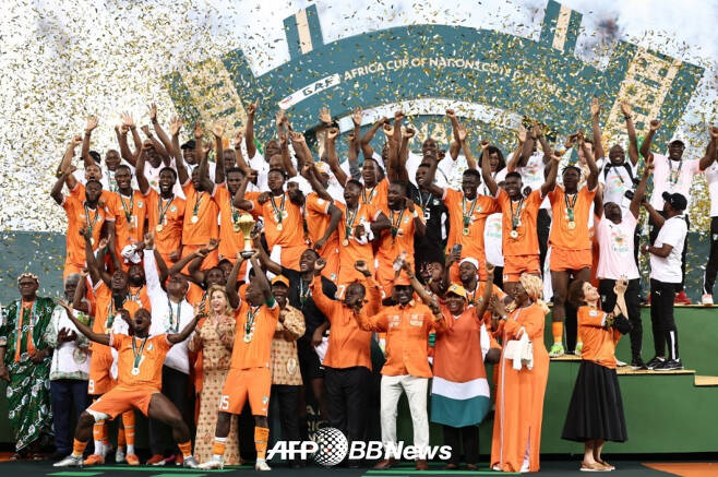 코트디부아르 대표팀 선수들의 우승 세리머니 모습. /AFPBBNews=뉴스1