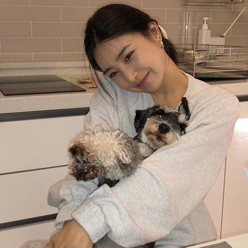 브브걸 유나가 MK스포츠와 펫터뷰를 진행했다. 사진=유나