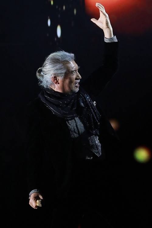 가수 나훈아(77·본명 최홍기)가 데뷔 58년 만에 ‘마지막 콘서트’ 계획을 발표하며 사실상 가요계 은퇴를 시사했다. / 사 =주식회사 예아라