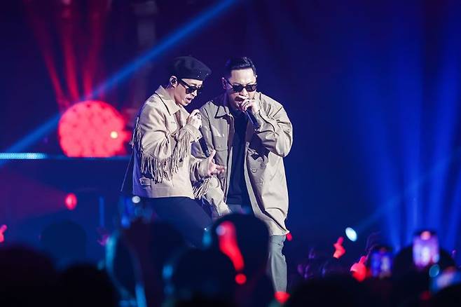 공연 실황 영화 '에픽하이 20 더 무비'의 한 장면. 사진제공=CJ CGV