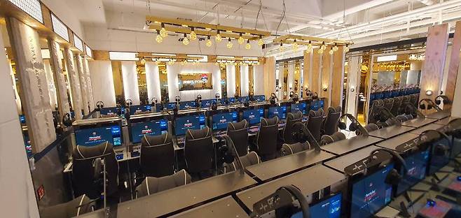 레드포스 PC아레나