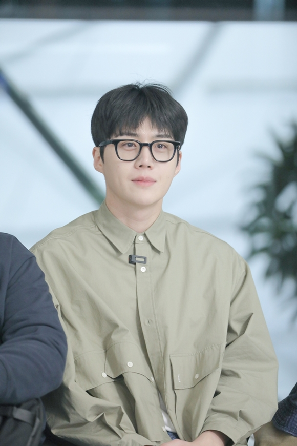 배우 김선호가 SBS Plus·E채널 새 예능프로그램 '먹고 보는 형제들2'에 출연한다. /SBS Plus·E채널