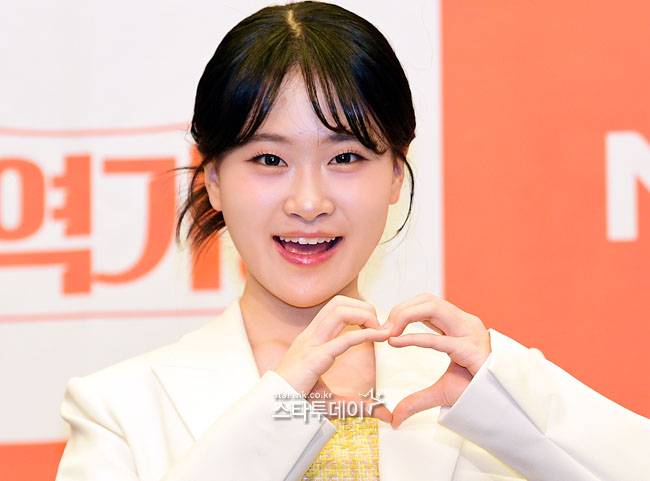 김다현은 “20년 후에는 전 세계적으로 나아가 국악과 트로트를 알리는 무대에 서고 싶다”고 했다. 사진 ㅣ스타투데이DB