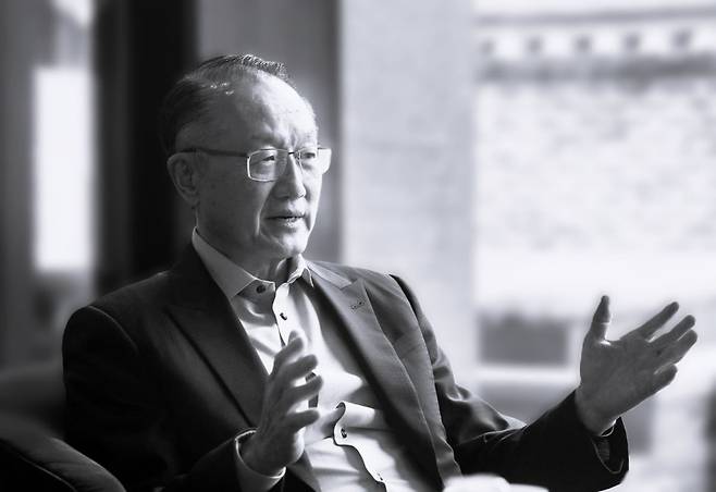 저소득국가의 보건과 재건에 헌신한 김용 전 세계은행 총재가 한국인의 정신 건강 위기를 해결하기 위해 전면에 나섰다./사진=채승우