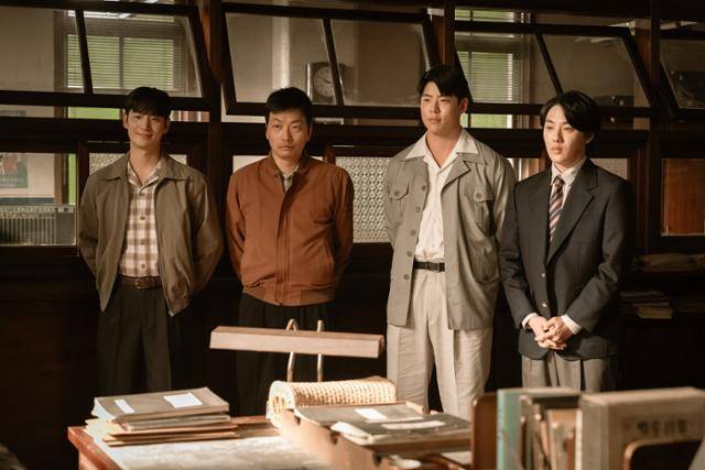 박 반장의 청년 시절 이야기를 그린 '수사반장 1958'. 이제훈(왼쪽부터)이 맡은 박영한 형사를 중심으로 이동휘 등 형사 4인방이 1950년대 범죄를 소탕한다. MBC 제공