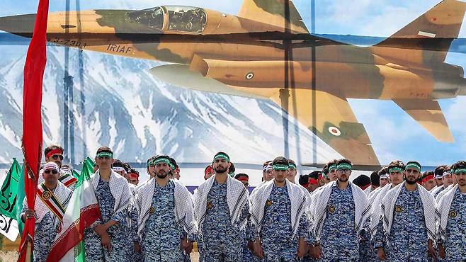 이란 군인들 [사진 제공: 연합뉴스]
