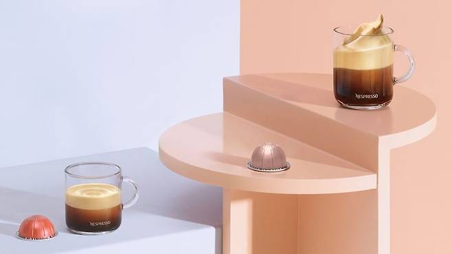 네스프레소 ‘커피 플러스 진생 딜라이트(왼쪽), 비비다(오른쪽)’ 커피 이미지.ⓒ네스프레소