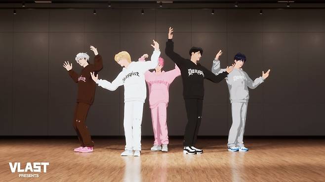 블래스트 이성구 대표는 플레이브가 프로듀서이자 아이돌이며 싱어송라이터에 가깝다고 바라봤다. 플레이브 공식 트위터