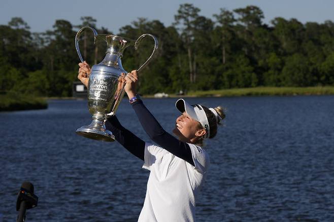 LPGA 투어 메이저 대회 셰브론 챔피언십에서 우승한 넬리 코다(사진=AP/뉴시스)
