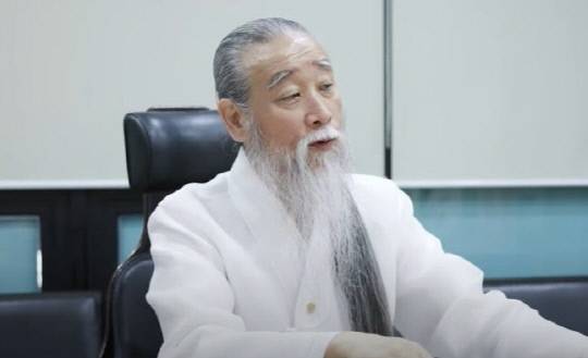 천공. 유튜브 채널 '정법시대' 갈무리.