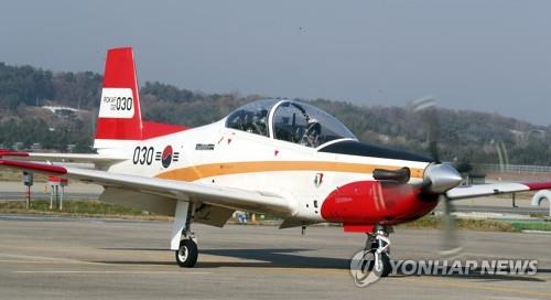 공군 3전투비행단의 국산 기본훈련기 KT-1 [연합뉴스 자료사진]