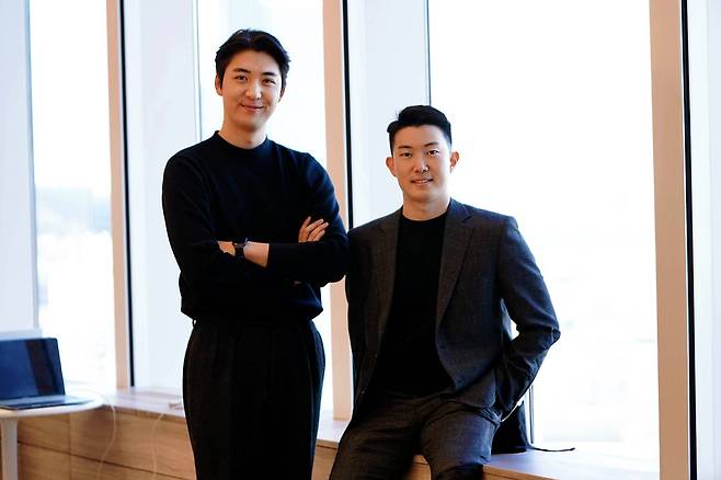 디써클을 함꼐 운영하고 있는 장재우 대표(좌)와 이윤구 대표(우). / 출처=디써클