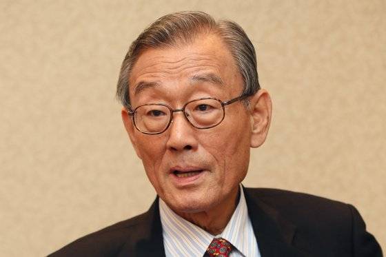 2012년 9월 노재봉 전 국무총리가 중앙일보와 인터뷰하고 있다. 조용철 기자