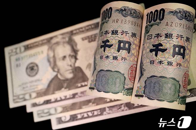 미국 달러와 일본 엔화 ⓒ 로이터=뉴스1