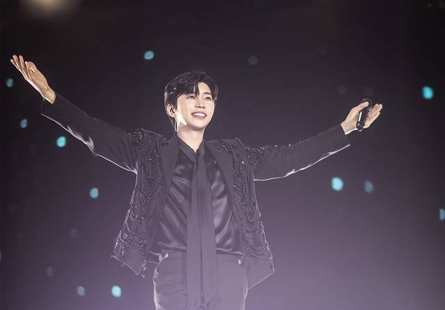 '2개월 연속 넘버원'. 3월 27일부터 2024년 4월 27일까지 한국기업평판연구소가 실시한 가수 브랜드평판 4월 빅데이터 분석결과, 1위 임영웅에 이어 2위 비비, 3위 아일릿 순으로 평가됐다. /물고기뮤직