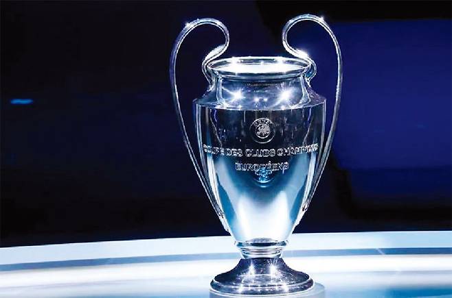 유럽축구연맹(UEFA) 챔피언스리그 우승 트로피 ‘빅이어’. [UEFA 챔피언스리그 홈페이지]
