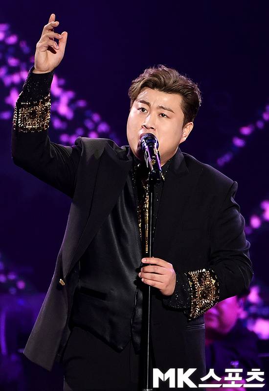 김호중