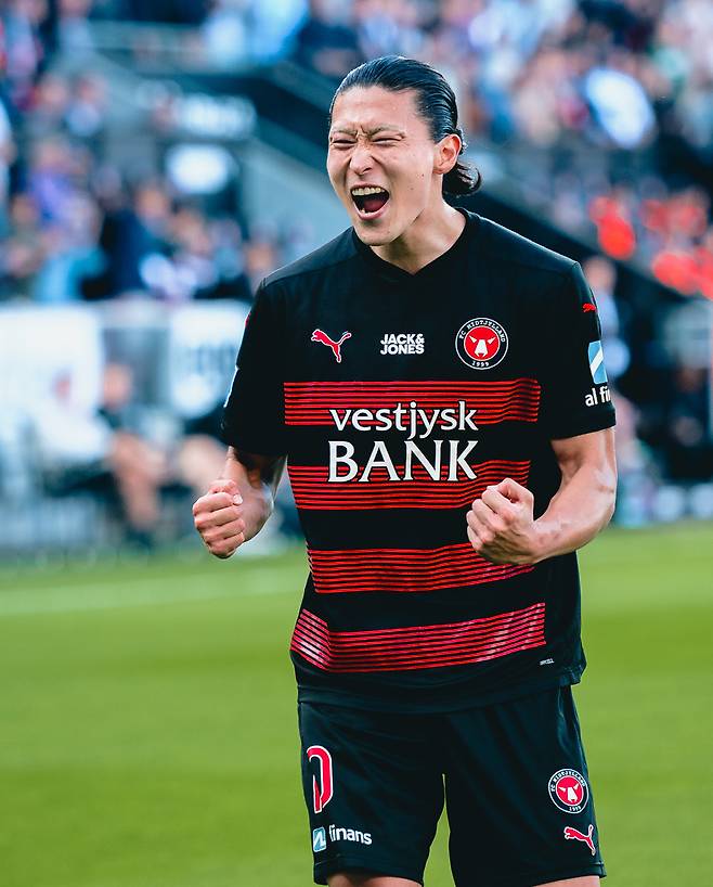 조규성이 리그 12호골을 터트리면서 팀을 승리로 이끌었다. 미트윌란은 조규성의 1골 1도움을 앞세워 리그 우승에 대한 희망을 계속 이어갔다. 사진=미트윌란