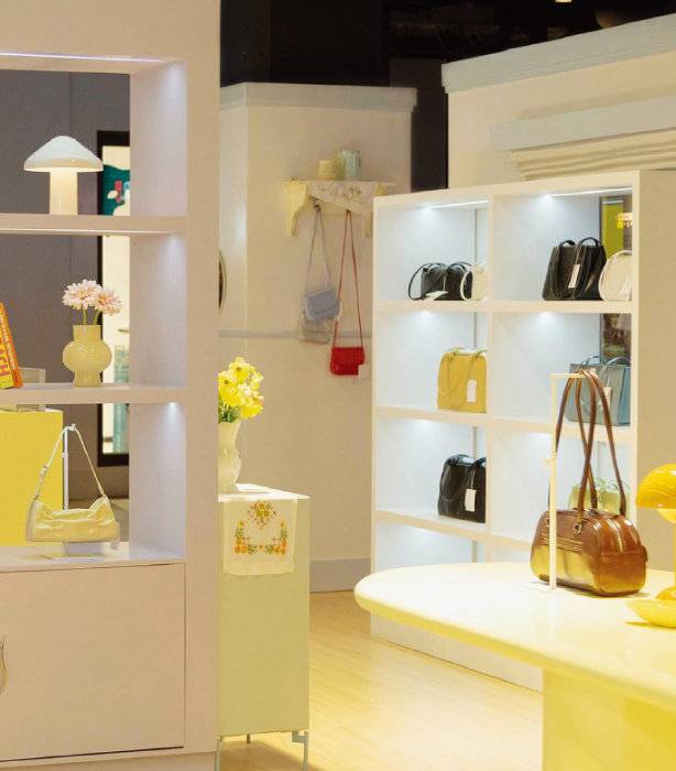 2024년 4월 태국 방콕 시암 센터에서 3주 동안 팝업 스토어를 진행했다.